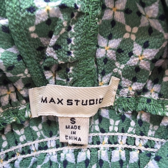 Max Studio Jumpsuit Womens Small Green Geometric Floral Smocked Wide Leg Ruffle - Picture 3 of 5